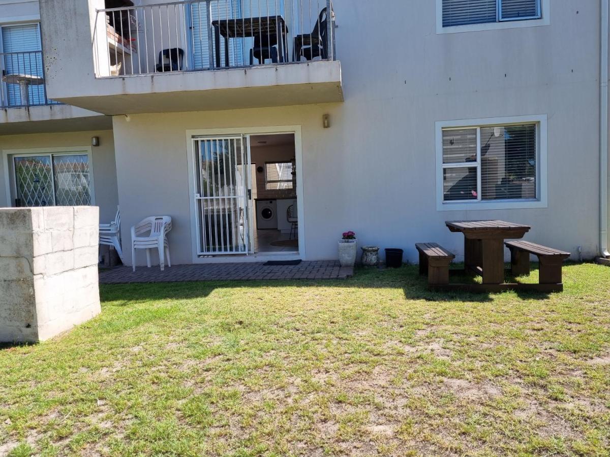 Modern Apartment Close To Kite Beach Langebaan Extérieur photo