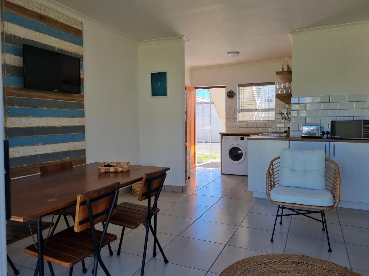 Modern Apartment Close To Kite Beach Langebaan Extérieur photo